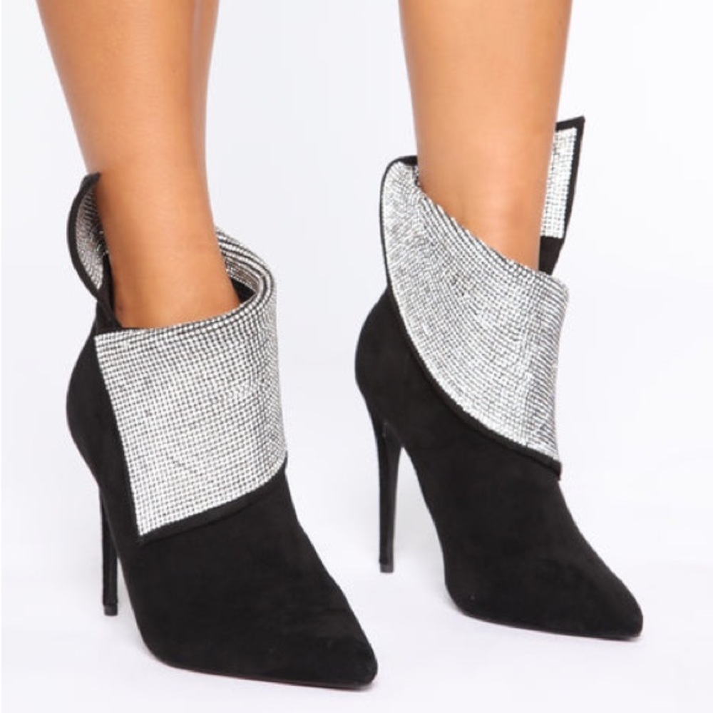 Beautiful Creation Booties - Black